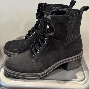 Crown Vintage Black Lace-Up Boots - Women’s - Size 7.5